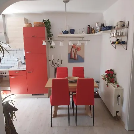 Dinnebier Apartment *